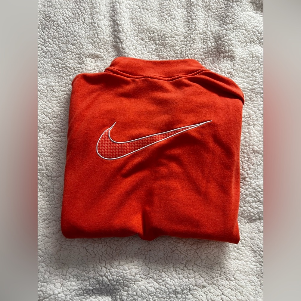 Nike sweater